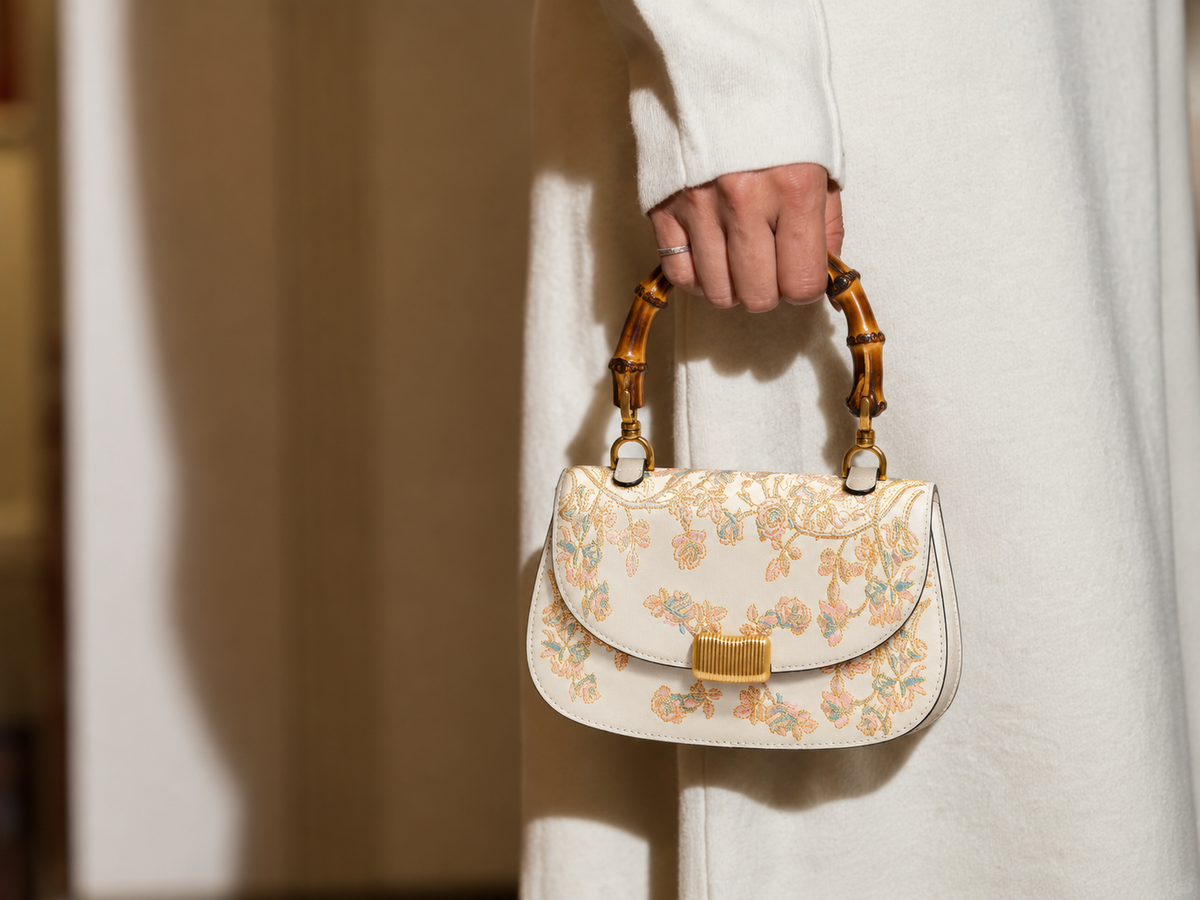 Can Traditional Chinese Embroidery Be Used in Modern Fashion?