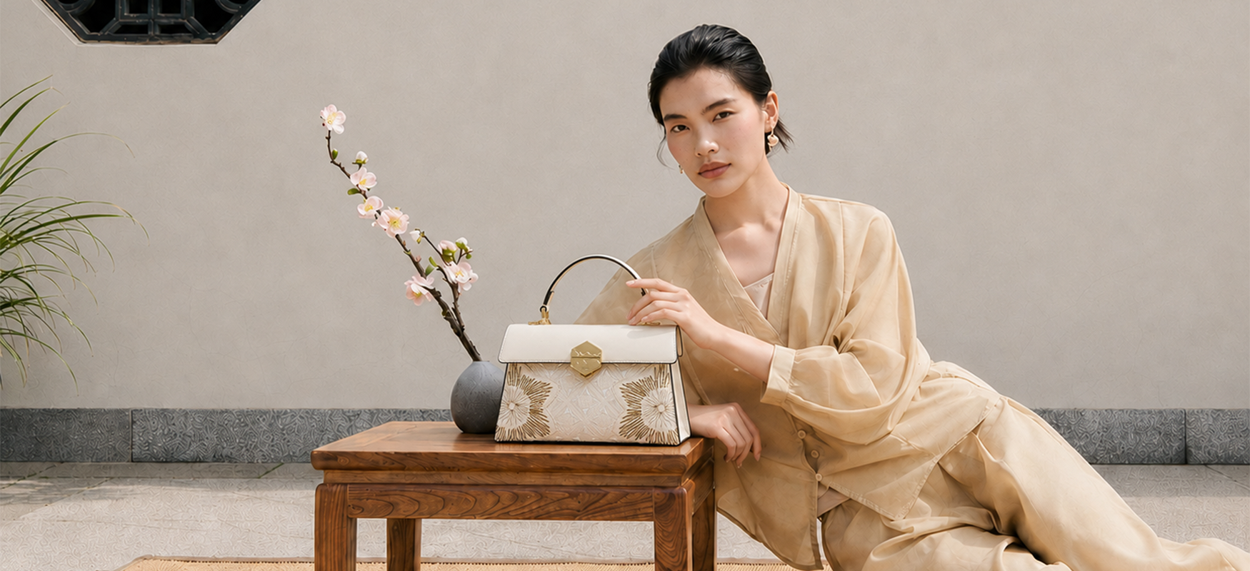 Genuine Leather Handmade Golden Sunburst Embroidered Flap Handbag, New Chinese Style Elegant Top Handle Women Crossbody Bag