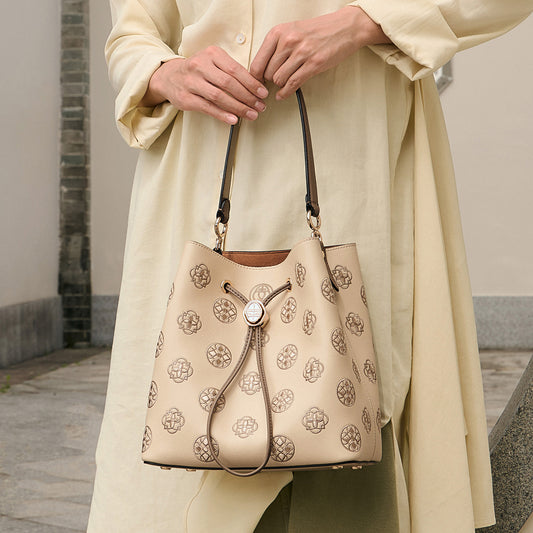 Luxury Embroidery Genuine Leather Bucket Bag with Chain Strap