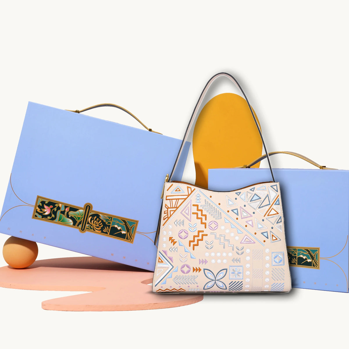 Borsa tote wing in vera pelle con ricamo Suzhou barocco dorato fatta a mano