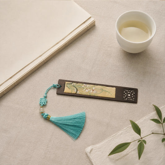 Handcrafted Silk Suzhou Embroidery Bookmark – Orchid | Chinese Art Keepsake