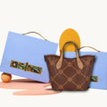 Carica l'immagine nel visualizzatore della galleria, Borsa tote wing in vera pelle con ricamo Suzhou barocco dorato fatta a mano

