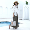Carica l'immagine nel visualizzatore della galleria, Borsa tote wing in vera pelle con ricamo Suzhou barocco dorato fatta a mano
