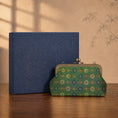 Carica l'immagine nel visualizzatore della galleria, Elegant Chinese Heritage Song Brocade Silk Handbag with Vintage Clasp Design

