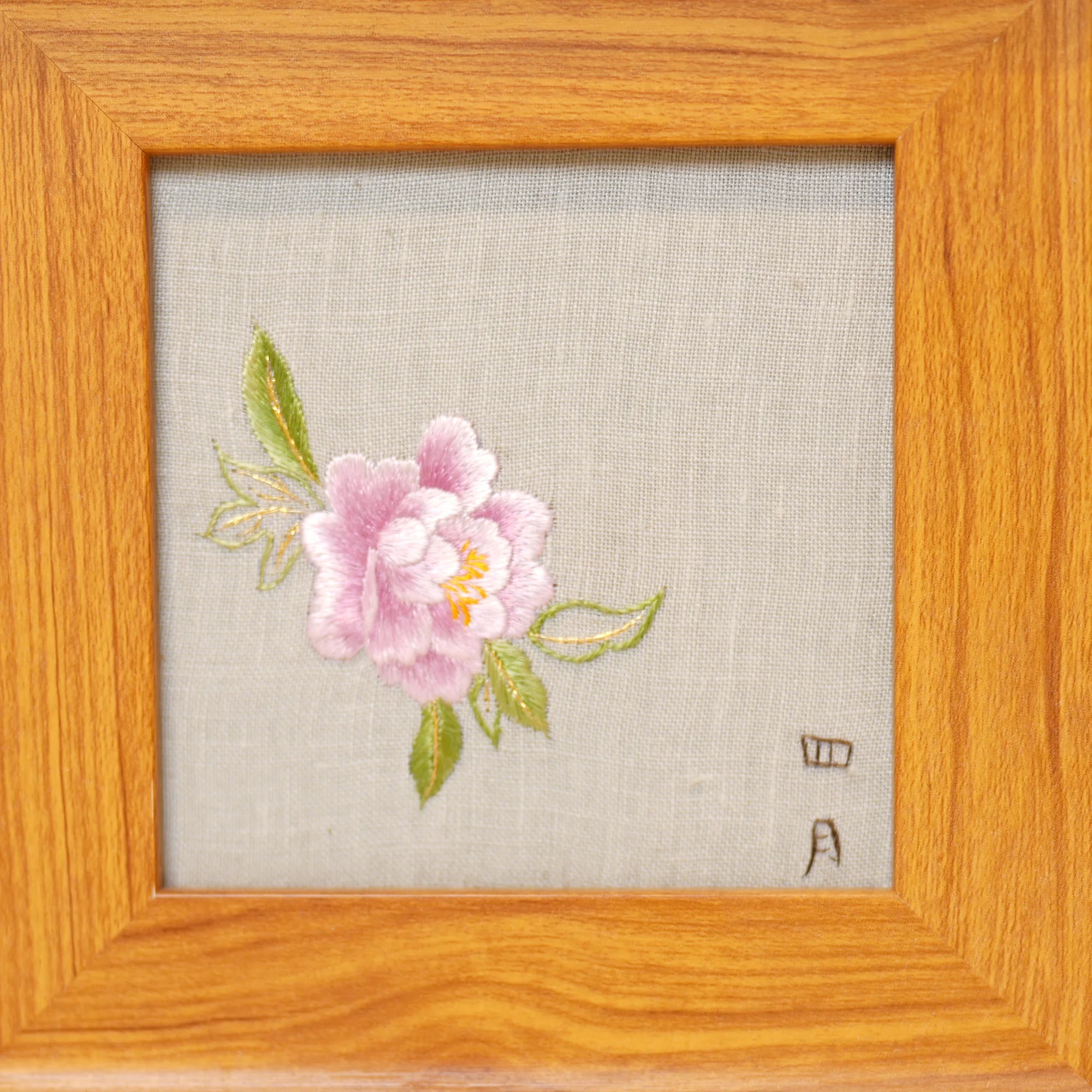 Musem-Grade Masterpiece Heritage Su Embroidery Wall Art Handcrafted Silk—Peony