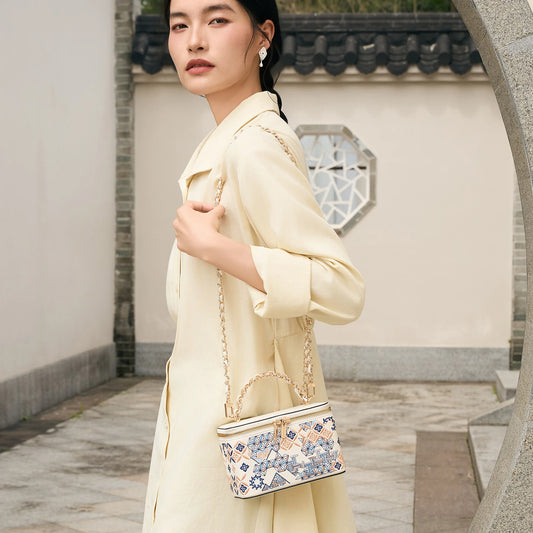 Suzhou Silk Museum × [SinoCrafted] Collaborative Embroidered Crossbody Bag with Geometric Pattern & Gold Chain