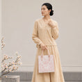 Load image into Gallery viewer, Luxury Heritage Vine & Fortune Su Embroidery Leather Handbag
