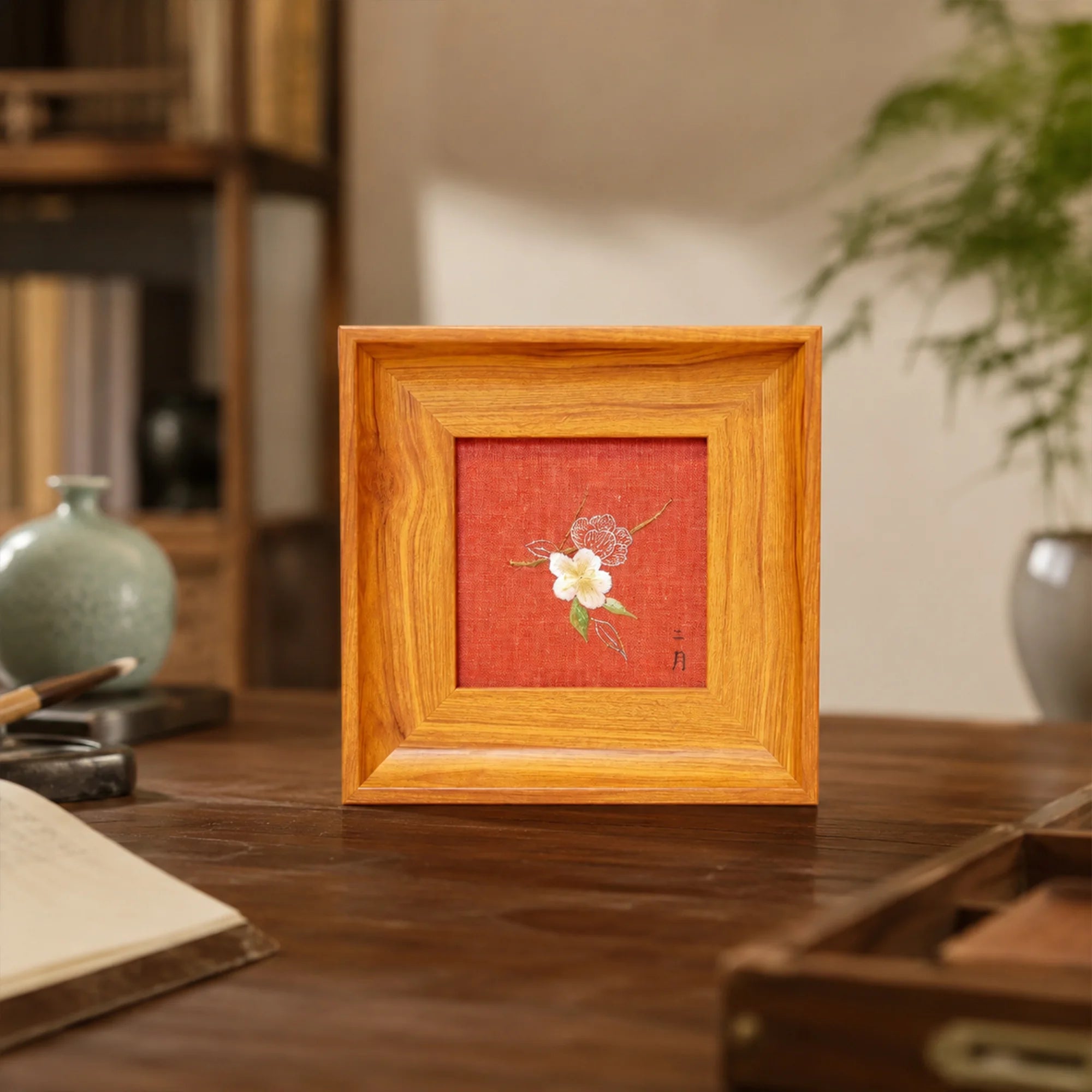 Master Designed Heritage Su Embroidery Wall Art Handcrafted Silk—Apricot Blossom