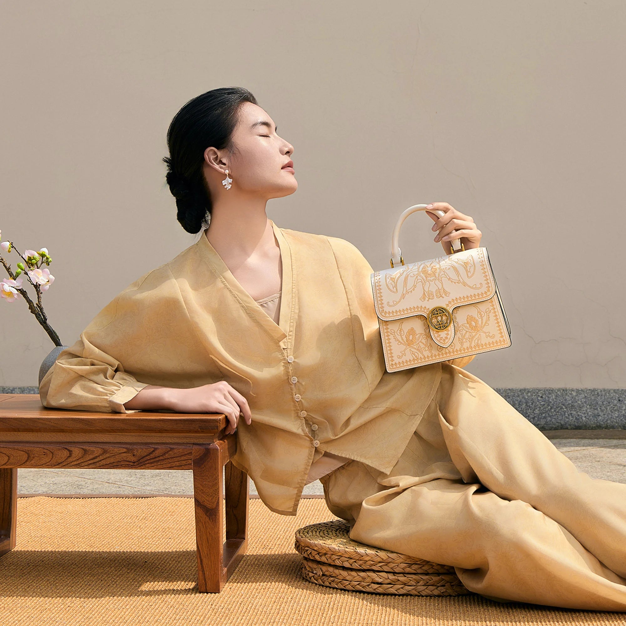 Bolso de mano de cuero bordado a mano de lujo de Suzhou