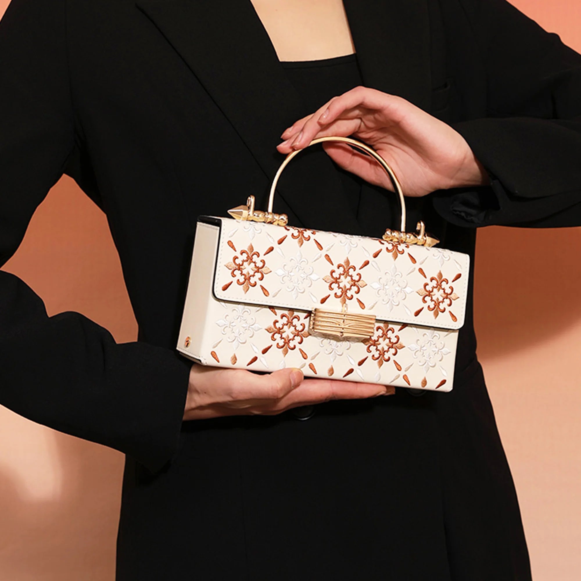 Luxurious Handmade Suzhou Embroidered Hard-Shell Leather Crossbody Bag
