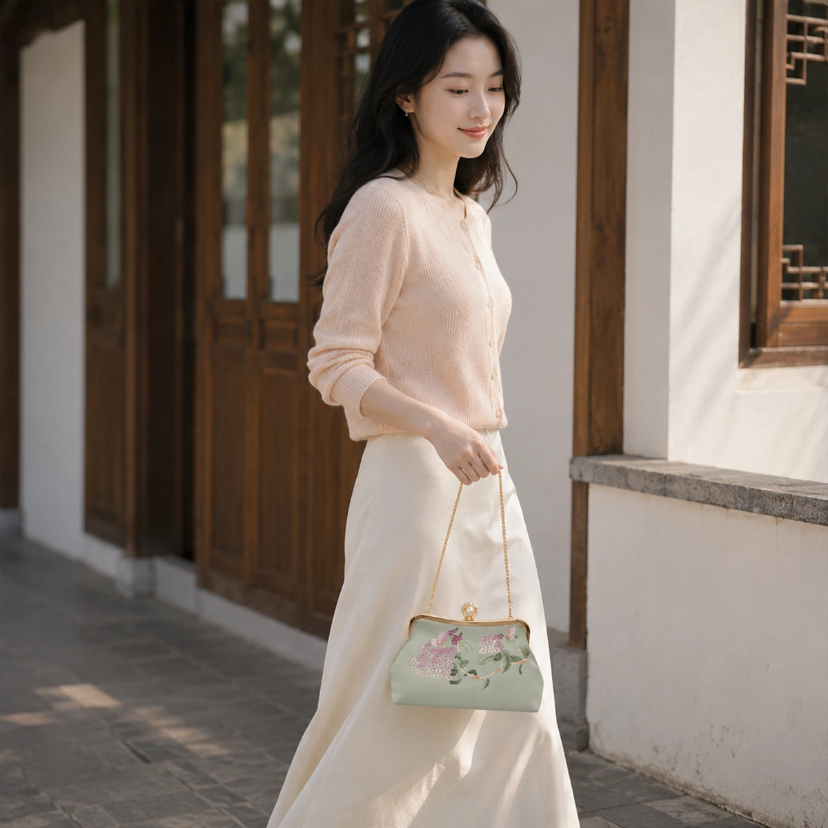 Chinoiserie Luxury Light Green Suzhou Embroidery Floral Mulberry Silk Frame Handbag