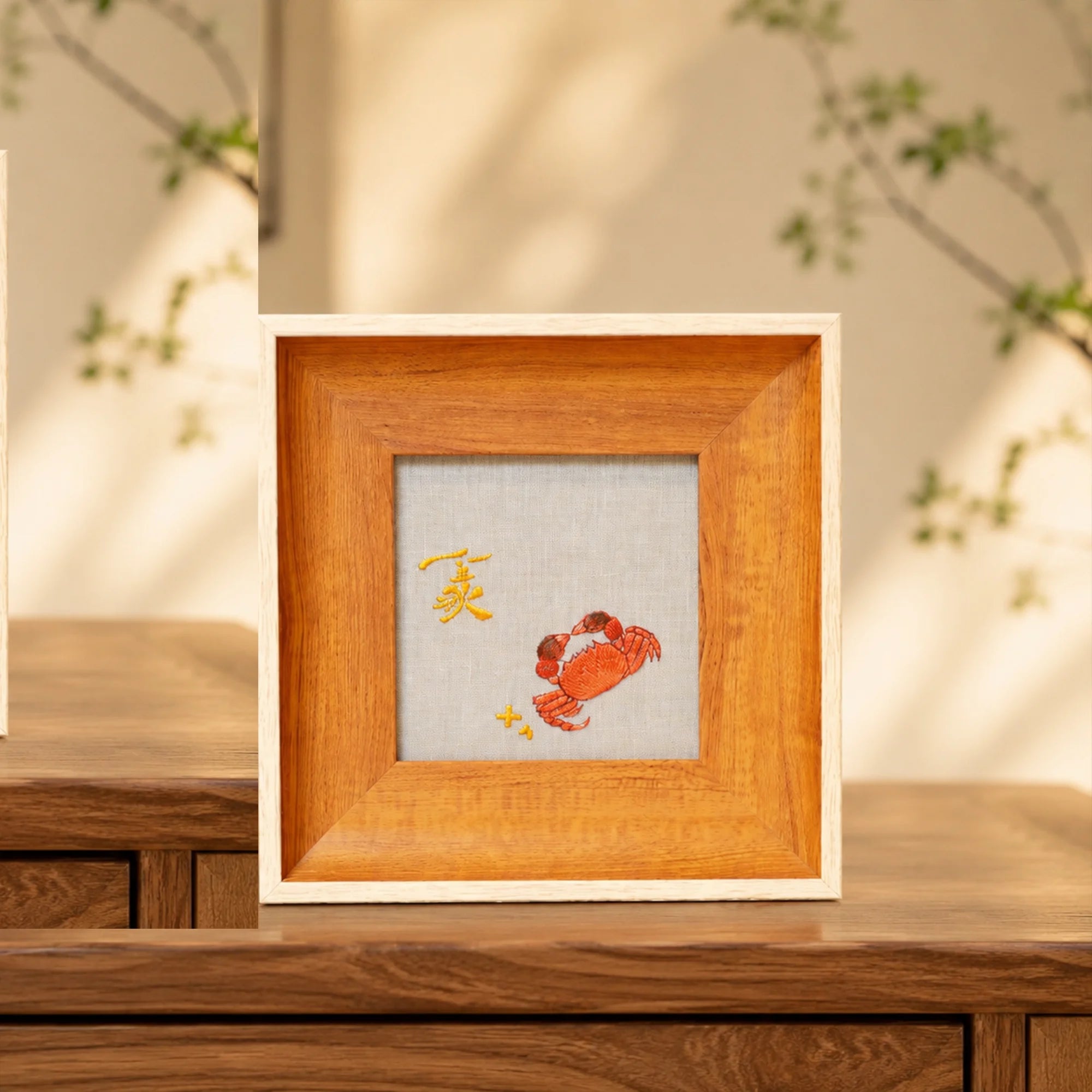 Musem Quality Heritage Su Embroidery Wall Art Handcrafted Silk—Golden Autumn Crab