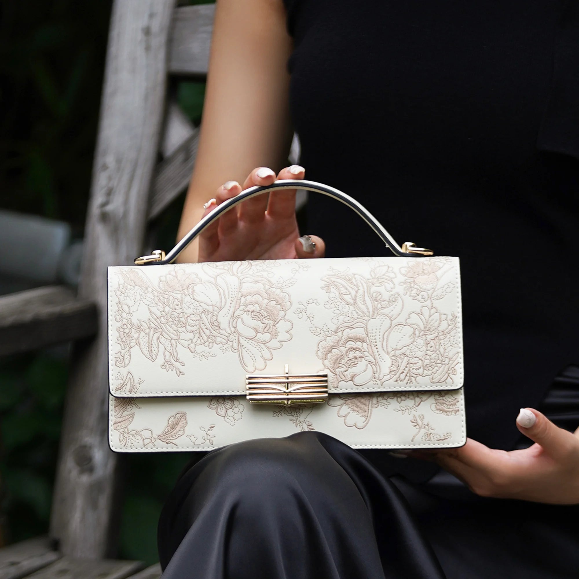 Chinese Peony Embroidered Flap Handbag Ink-Line Floral Motif Embroidery Handbag