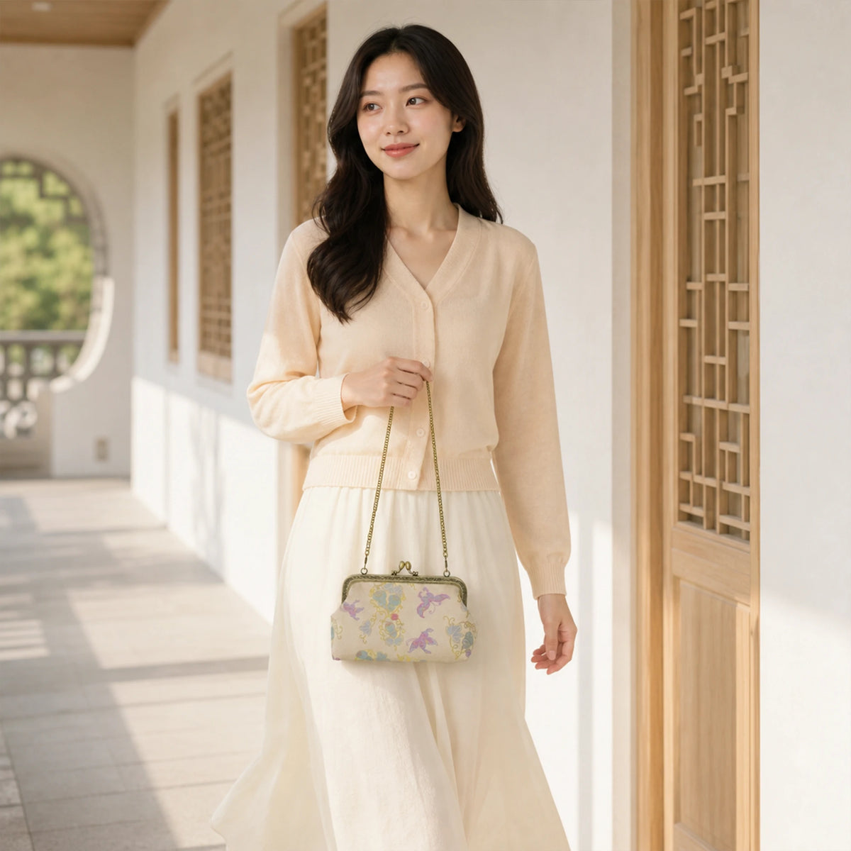 Luxury Chinese Fulu Prosperity Song Brocade Silk Frame Handbag with Vintage Clasp