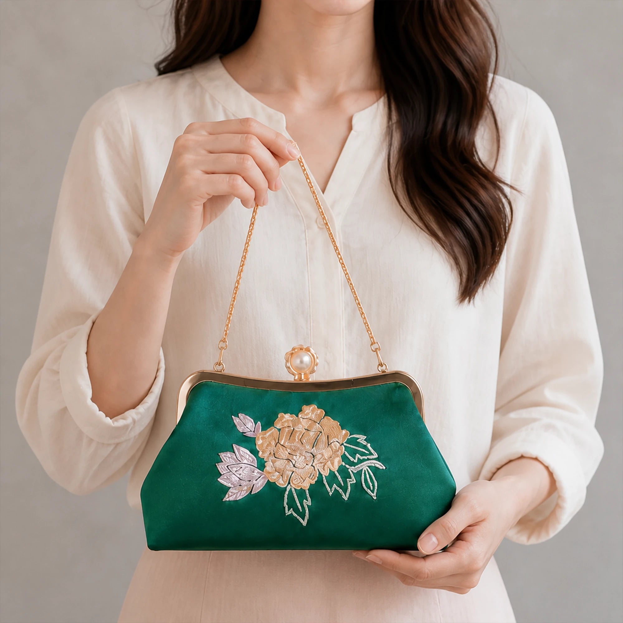 Chinoiserie Luxury Green Suzhou Embroidery Floral Mulberry Silk Frame Handbag
