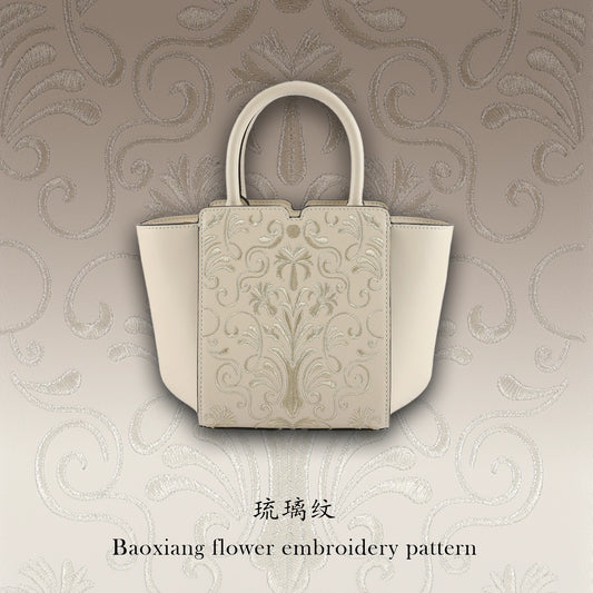 Handgemachte goldene barocke Suzhou bestickte Echtleder-Flügel-Tragetasche