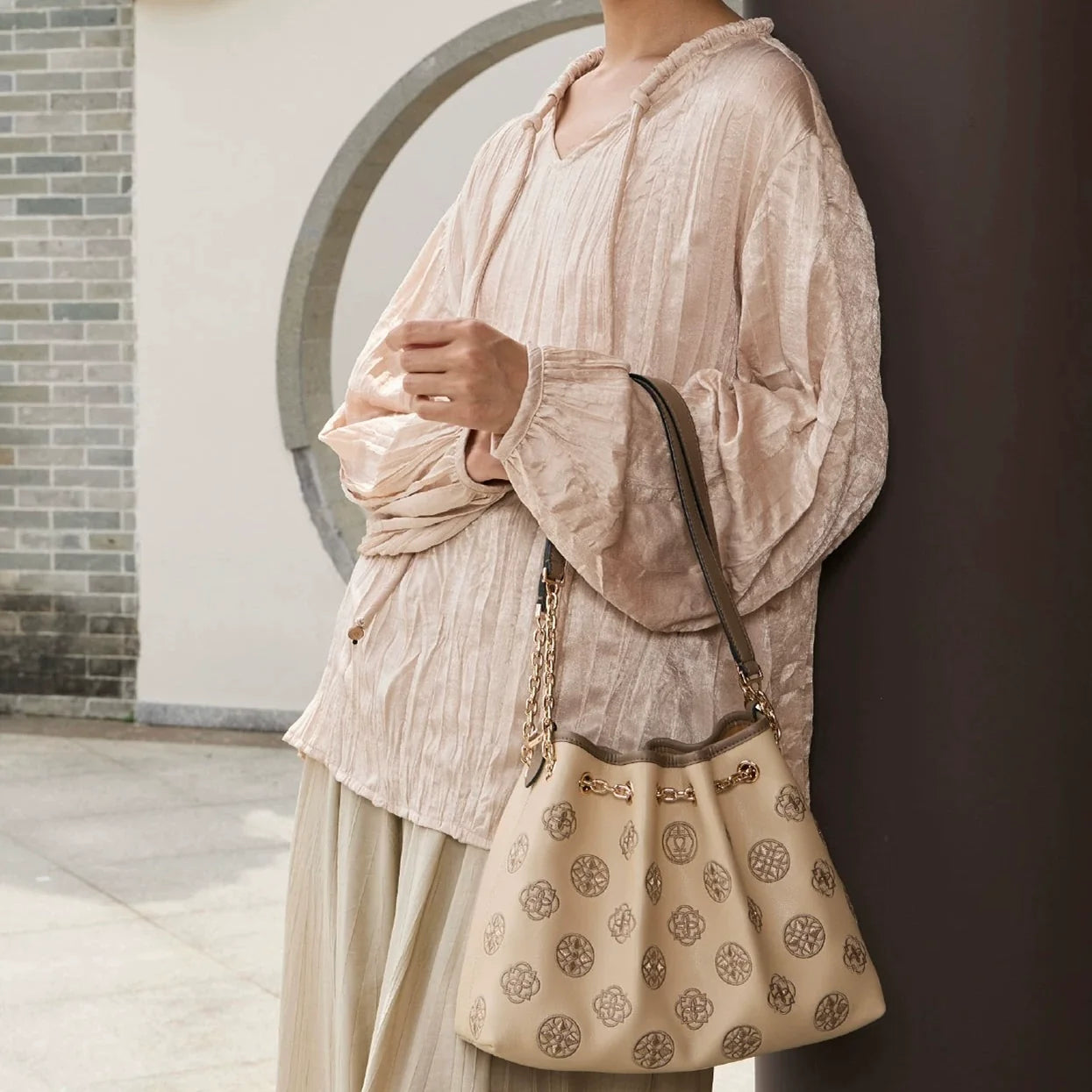 Oriental Luxury Embroidered Leather Tote Bag with Tang Dynasty Baoxiang Flower Motif