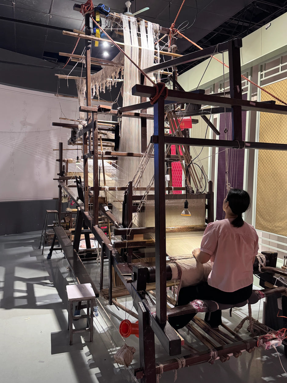 Setting the Traditional Loom