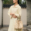 Bild in Galerie-Betrachter laden, Genuine Leather Bucket Bag with Traditional Treasure Chest Pattern Suzhou Embroidery, Chain Shoulder Crossbody Handbag Outdoor Lifestyle 
