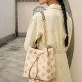Bild in Galerie-Betrachter laden, Genuine Leather Bucket Bag with Traditional Treasure Chest Pattern Suzhou Embroidery, Chain Shoulder Crossbody Handbag Outdoor Lifestyle 
