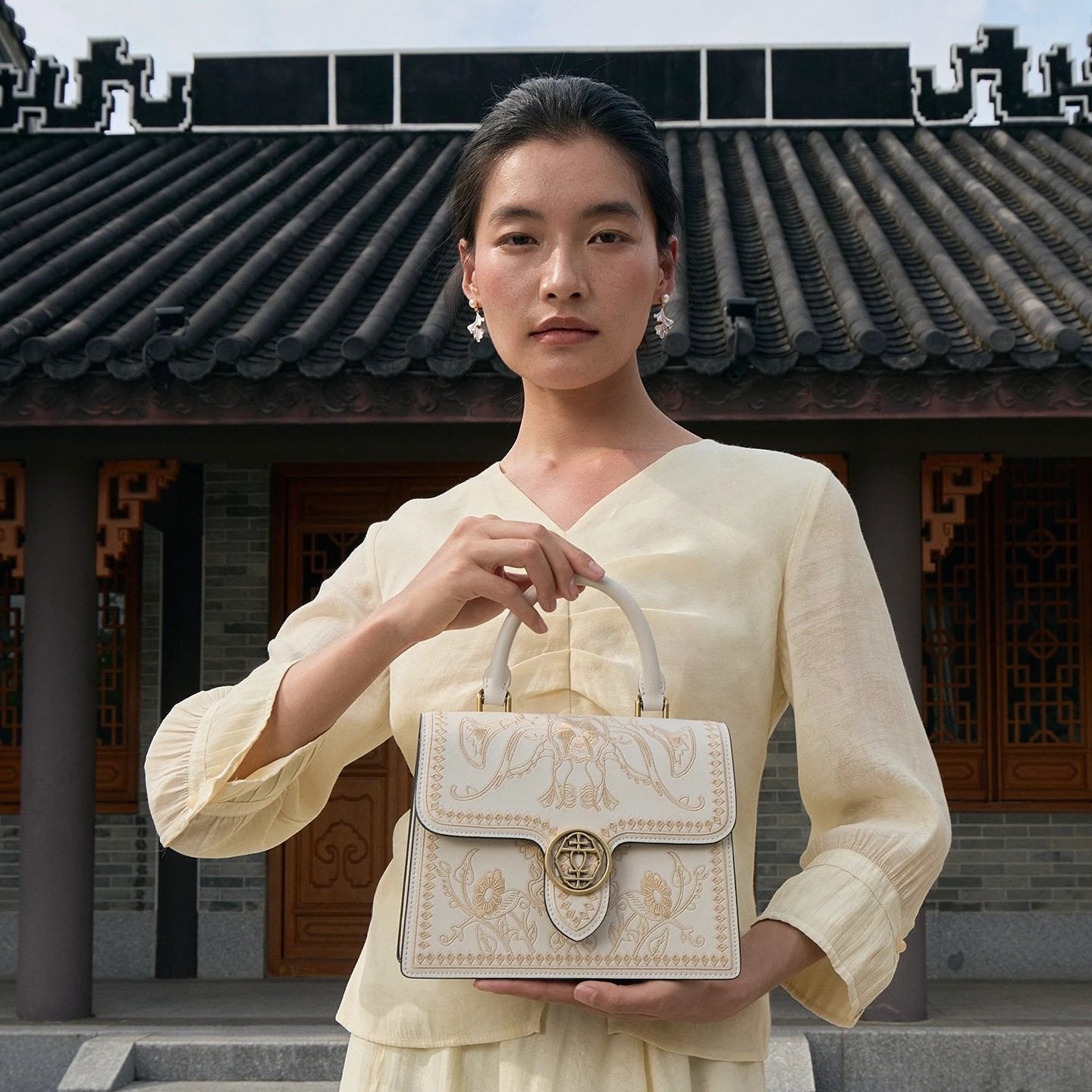 Luxury Chinese Embroidered Leather Handbag with Morning Glory Motifs